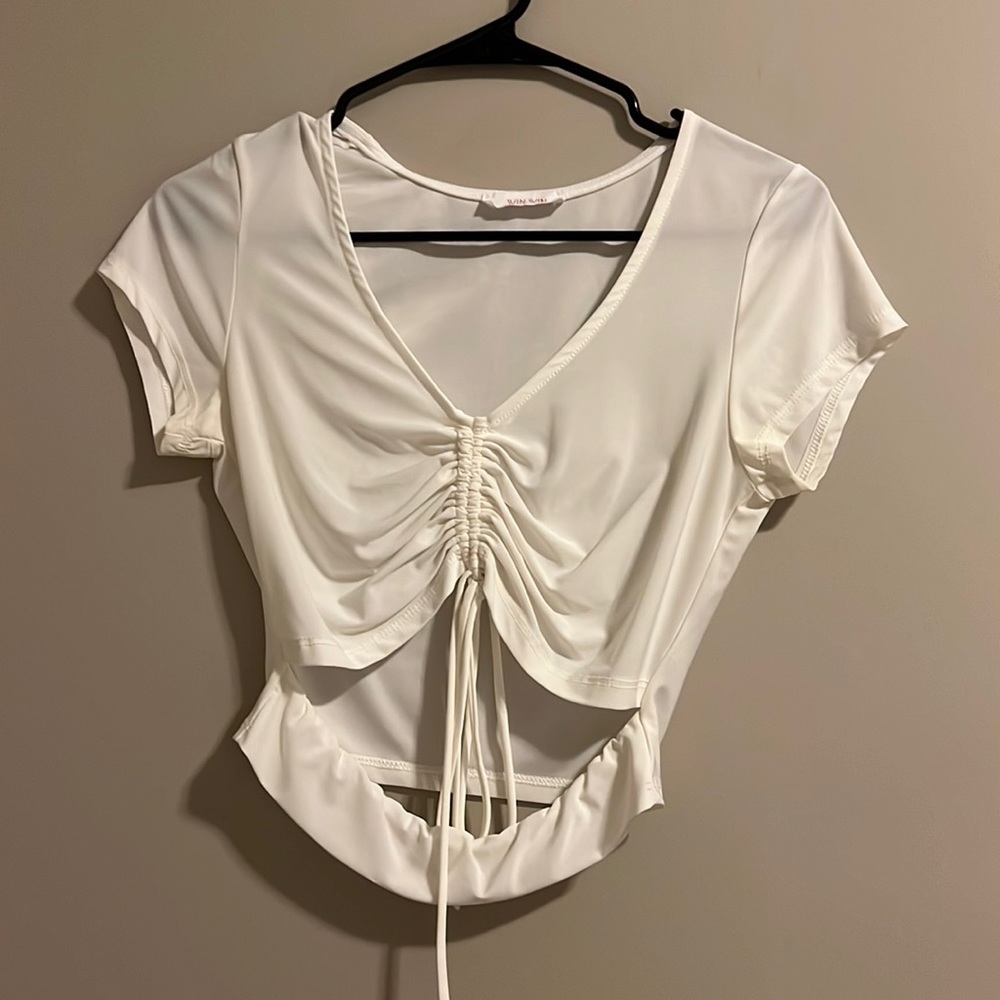 White crop top size S